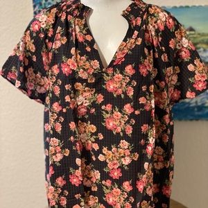 Plus Size Floral Top